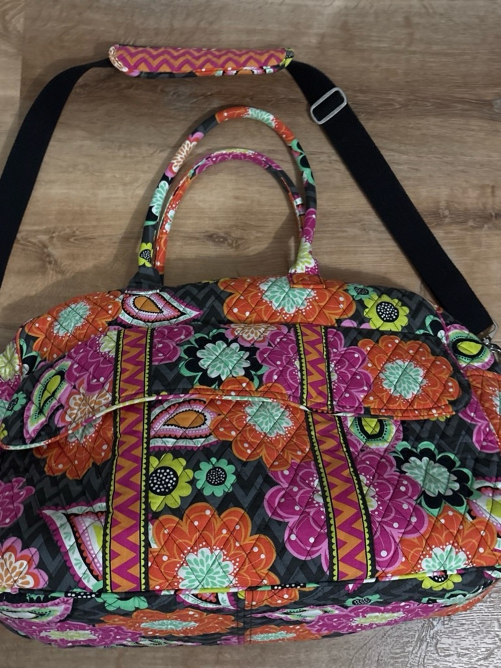 Vera Bradley Ziggy Zinnia Grand Weekender